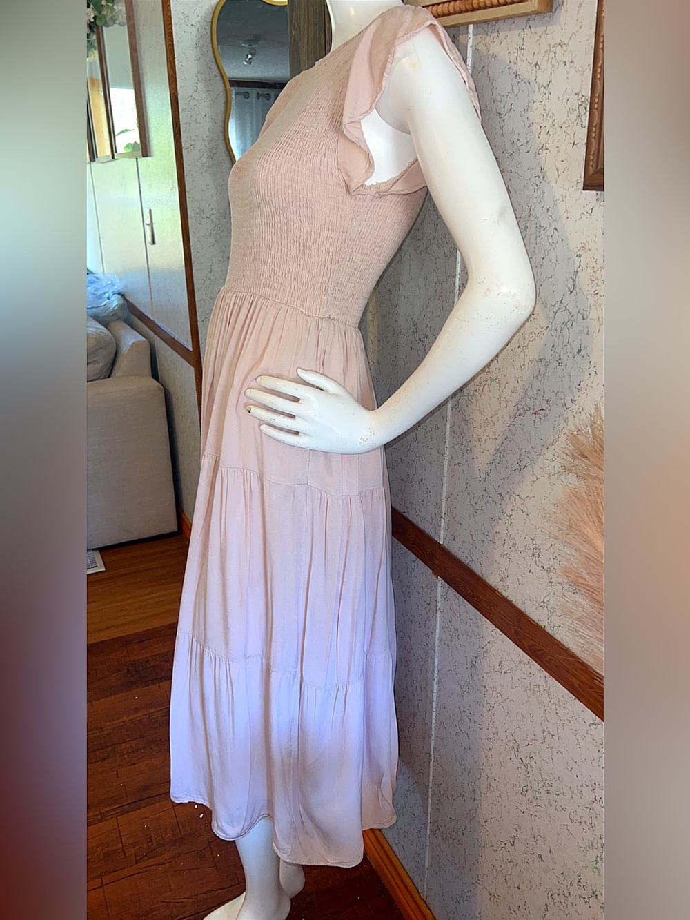 ZESICA Beige Tan Smocked Tiered Midi Dress Flutter Sleeve M